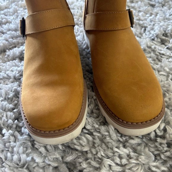 Vionic Folsom Water Resistant Moto Bootie in Wheat Brown sz 7 - Picture 3 of 6